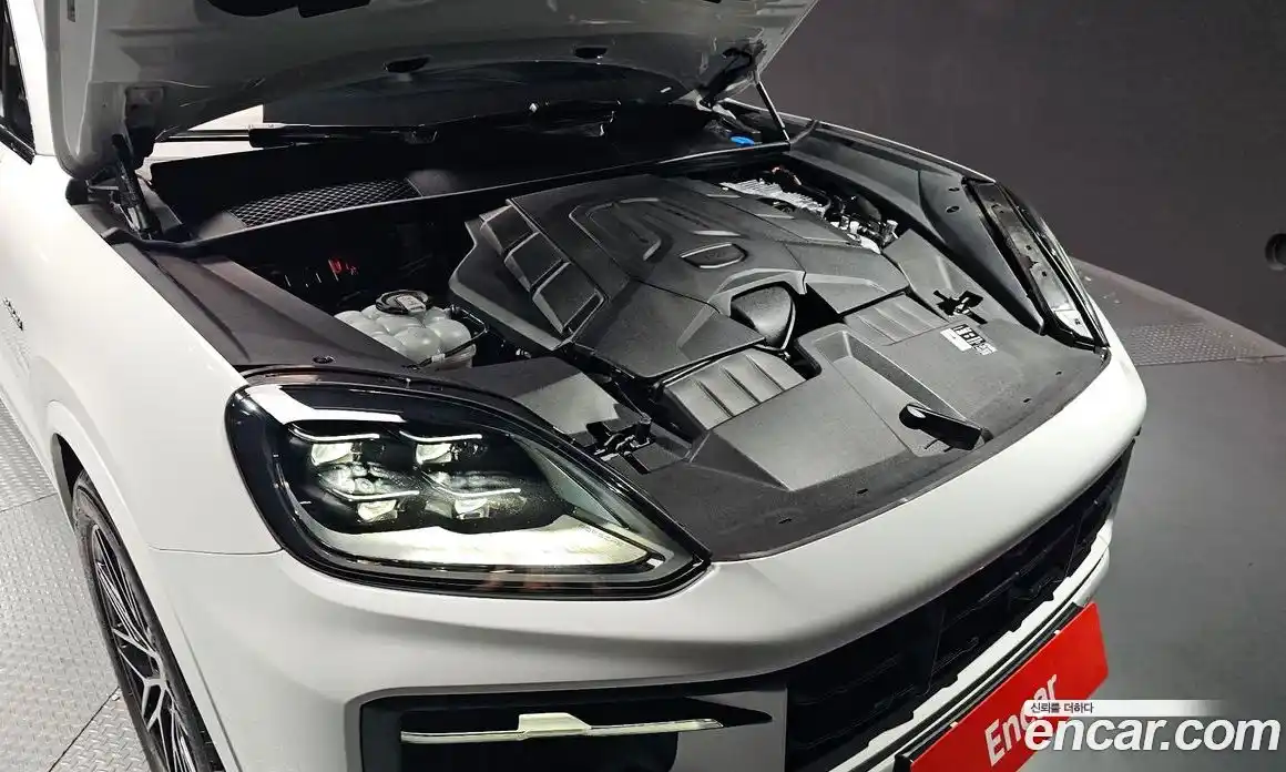 Porsche Cayenne 2024 3.0 гидро в Москве № 626724, фото 6