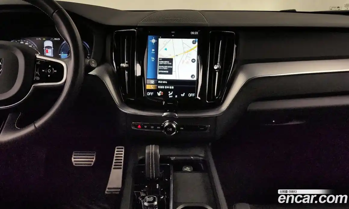 Volvo XC60 2021 2.0 гидро в Москве № 724050, фото 14