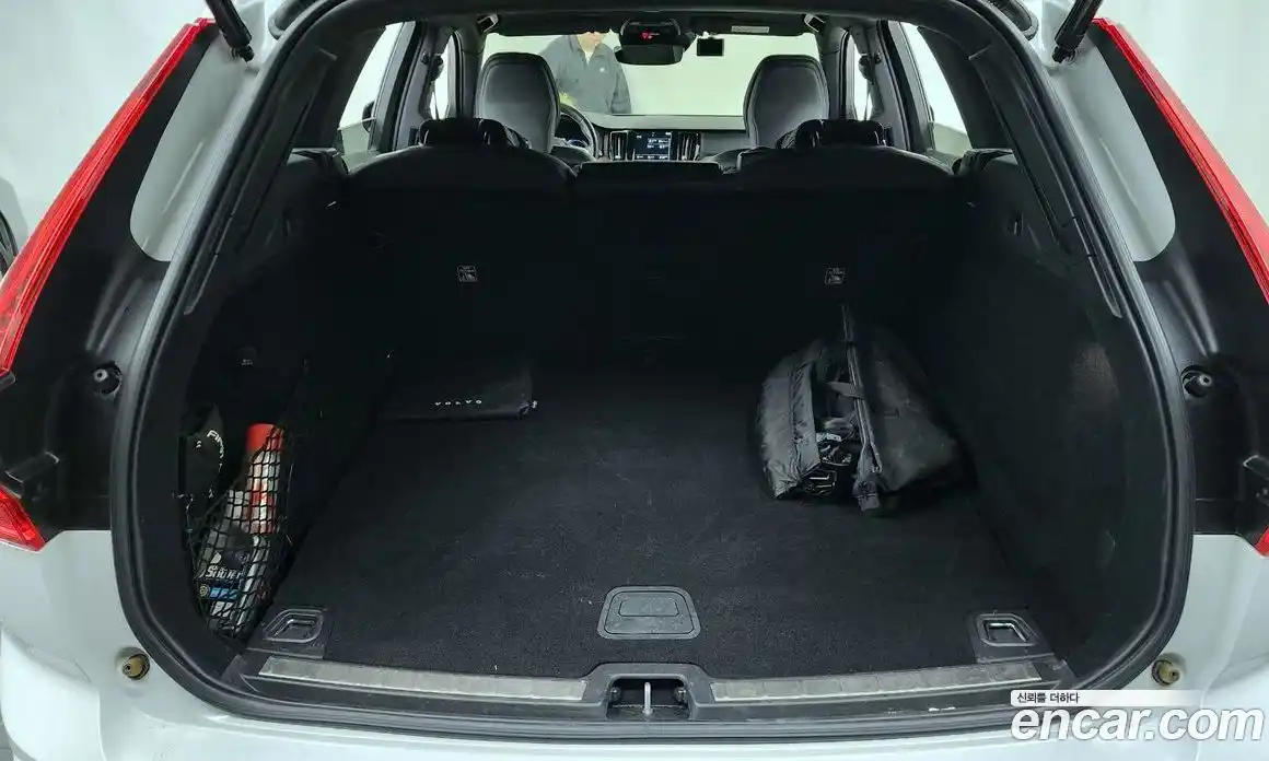Volvo XC60 2021 2.0 гидро в Москве № 724050, фото 20