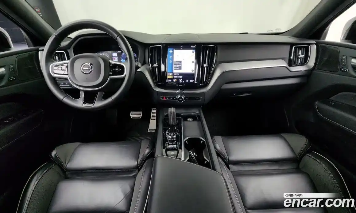 Volvo XC60 2021 2.0 гидро в Москве № 724050, фото 7