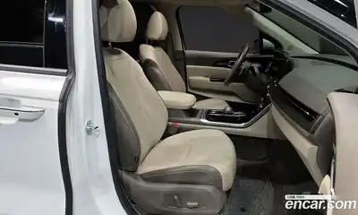 Kia Canival 2023 3.5 Автомат в Москве № 758543, миниатюра 11