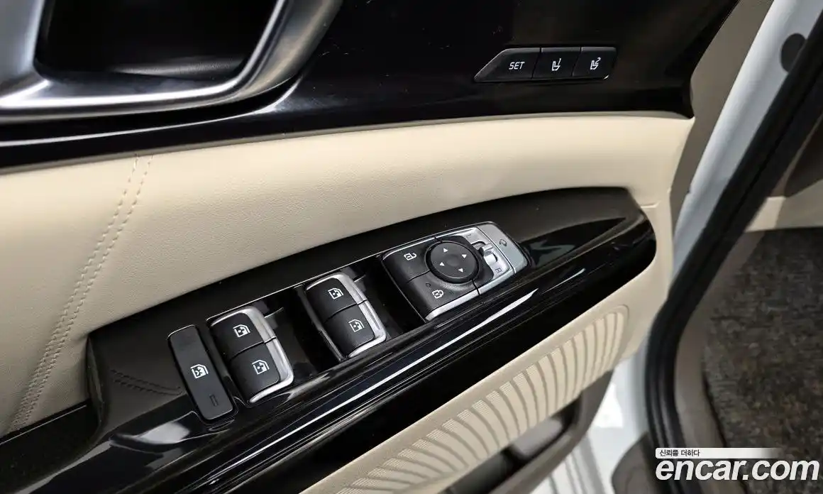 Kia Canival 2023 3.5 Автомат в Москве № 758543, фото 14