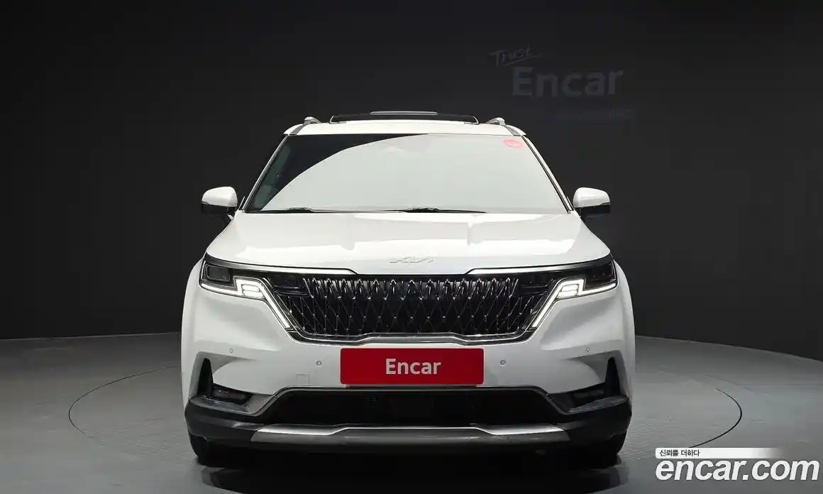 Kia Canival 2023 3.5 Автомат в Москве № 758543, фото 3