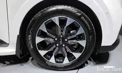 Kia Canival 2023 3.5 Автомат в Москве № 758543, миниатюра 5