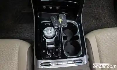 Kia Canival 2023 3.5 Автомат в Москве № 758543, миниатюра 9