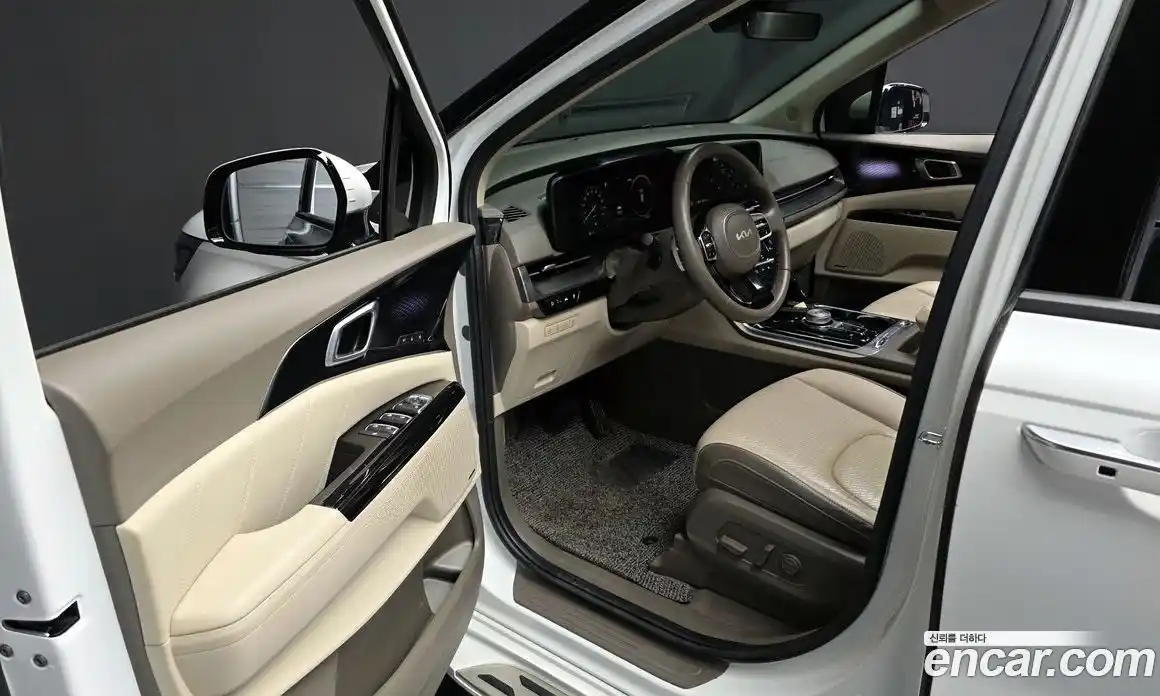 Kia Canival 2023 3.5 Автомат в Москве № 758543, фото 10