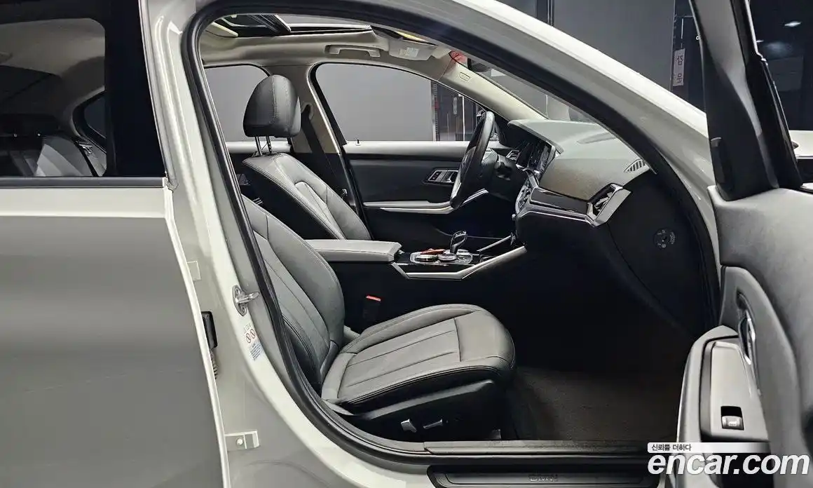 BMW 3-Series 2019 2.0 гидро, фото 10