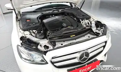 Mercedes-Benz E-Class 2019 2.0 гидро, миниатюра 6