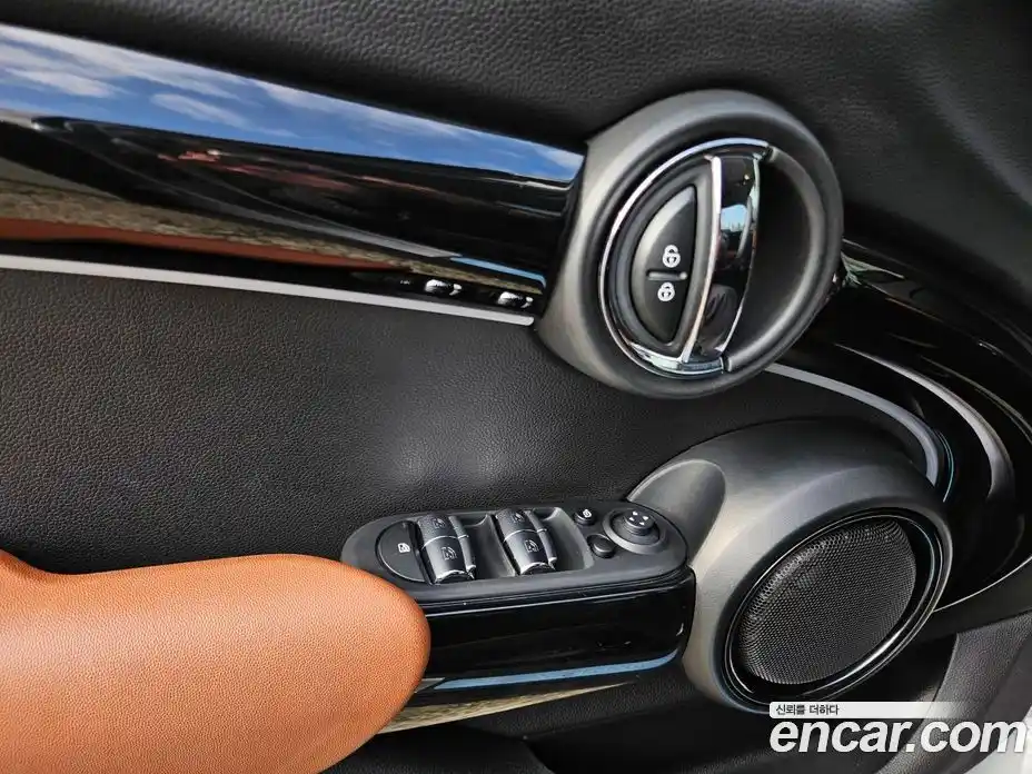 Mini Cooper 2023 2.0 гидро в Москве № 766357, фото 18