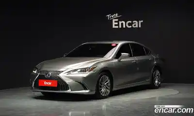 Lexus ES, 2018