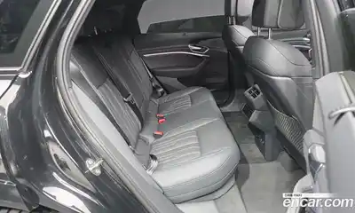 Audi Q8 e-tron 2024 0.3 гидро в Москве № 801332, миниатюра 12