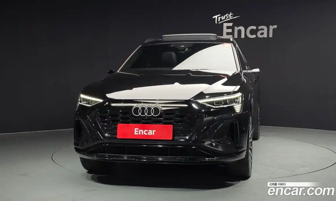 Audi Q8 e-tron 2024 0.3 гидро в Москве № 801332, фото 3