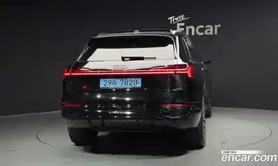 Audi Q8 e-tron 2024 0.3 гидро в Москве № 801332, миниатюра 4