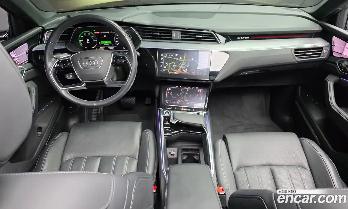 Audi Q8 e-tron 2024 0.3 гидро в Москве № 801332, фото 7