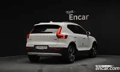 Volvo XC40 2021 2.0 гидро в Москве № 823992, миниатюра 2