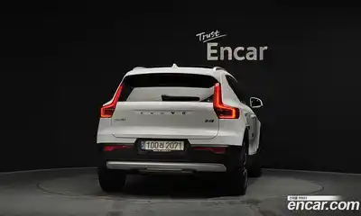 Volvo XC40 2021 2.0 гидро в Москве № 823992, миниатюра 4