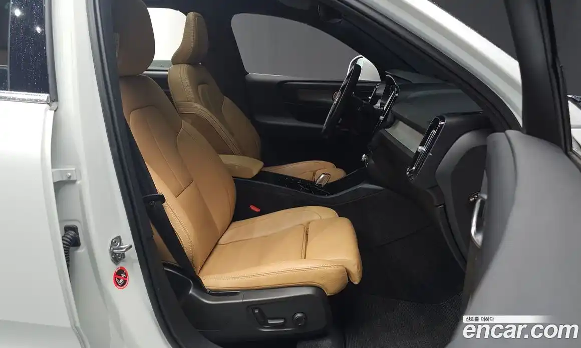 Volvo XC40 2021 2.0 гидро в Москве № 823992, фото 10