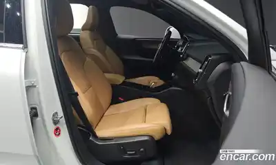 Volvo XC40 2021 2.0 гидро в Москве № 823992, миниатюра 10