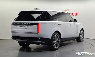 Land Rover Range-Rover 2024 4.4 гидро в Москве № 824667, миниатюра 2