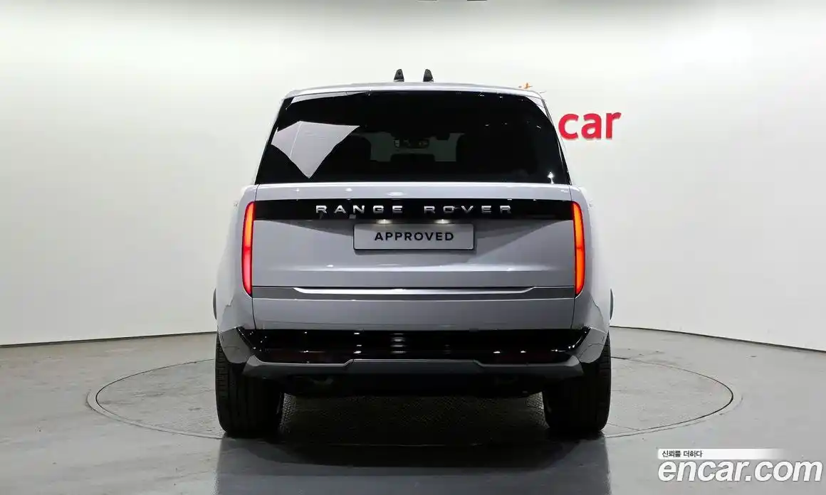 Land Rover Range-Rover 2024 4.4 гидро в Москве № 824667, фото 7