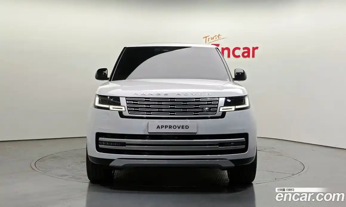 Land Rover Range-Rover 2024 4.4 гидро в Москве № 824667, фото 8