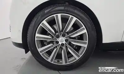 Land Rover Range-Rover 2024 4.4 гидро в Москве № 824667, миниатюра 9