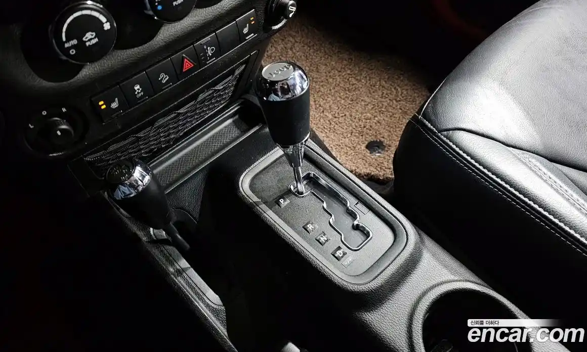 Jeep Wrangler 2017 3.6 гидро в Москве № 826591, фото 9