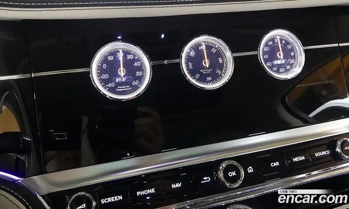 Bentley Flying Spur 2023 4.0 гидро в Москве № 864154, фото 16