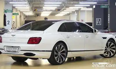 Bentley Flying Spur 2023 4.0 гидро в Москве № 864154, миниатюра 3