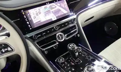 Bentley Flying Spur 2023 4.0 гидро в Москве № 864154, миниатюра 8