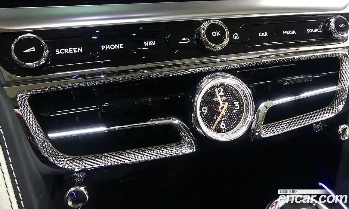 Bentley Flying Spur 2023 4.0 гидро в Москве № 864154, фото 9