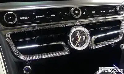 Bentley Flying Spur 2023 4.0 гидро в Москве № 864154, миниатюра 9