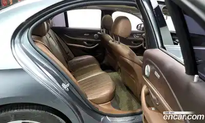 Mercedes-Benz E-Class 2016 2.0 гидро в Москве № 893494, миниатюра 12