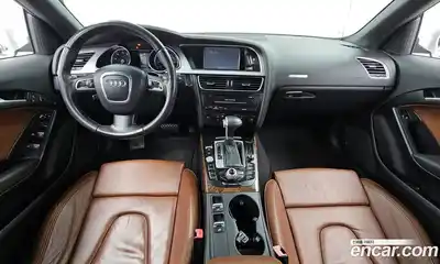 Audi A5 2010 2.0 Автомат в Москве № 894162, миниатюра 7