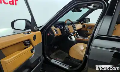 Land Rover Range-Rover 2021 3.0 гидро в Москве № 895109, миниатюра 10