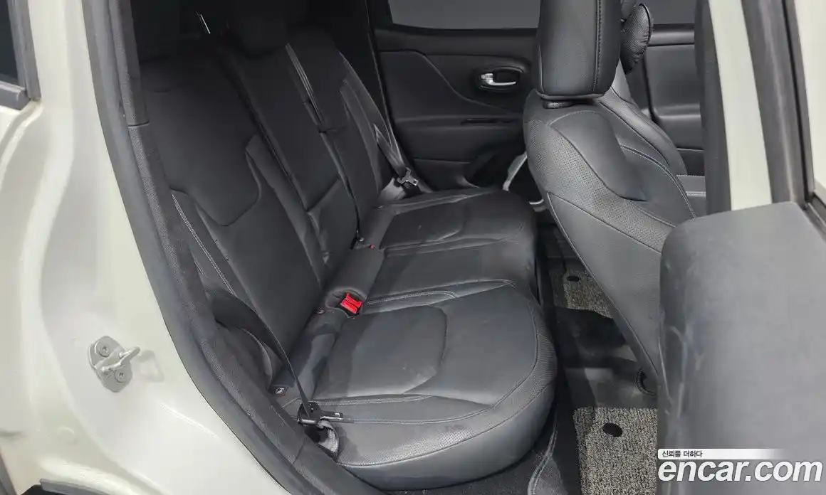 Jeep Renegade 2018 2.4 гидро в Москве № 896577, фото 12
