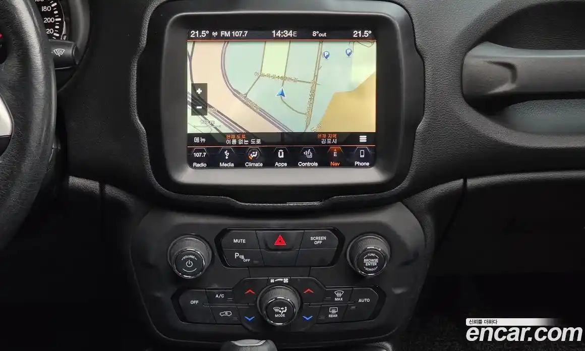 Jeep Renegade 2018 2.4 гидро в Москве № 896577, фото 14
