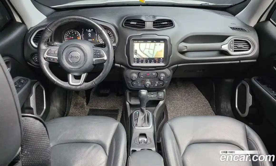 Jeep Renegade 2018 2.4 гидро в Москве № 896577, фото 7