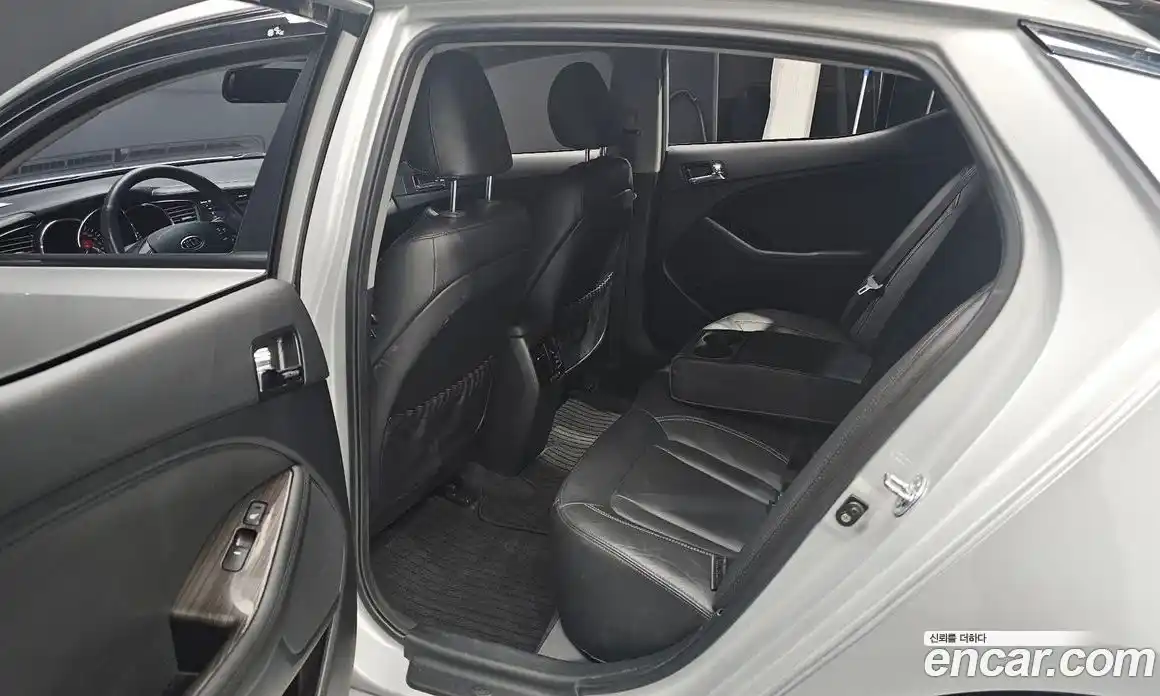 Kia K5 2011 2.0 гидро в Москве № 929912, фото 12