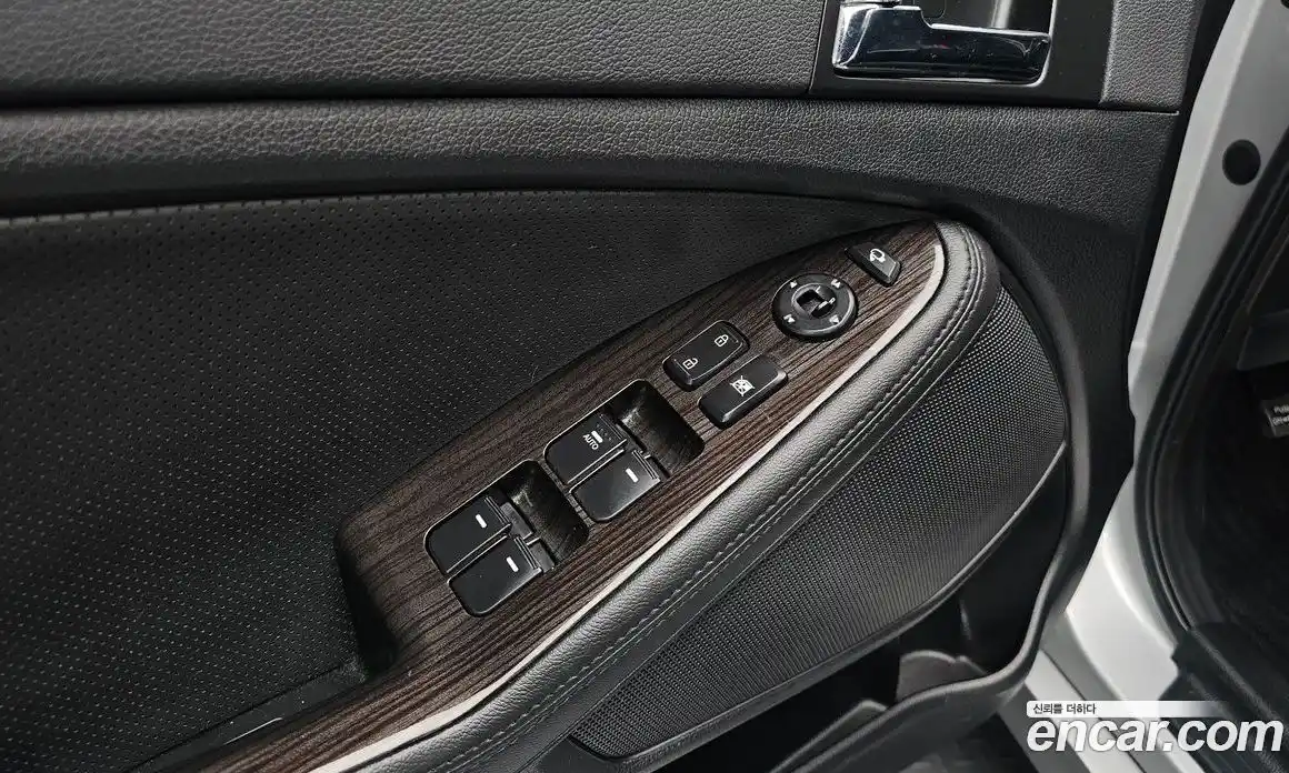 Kia K5 2011 2.0 гидро в Москве № 929912, фото 17