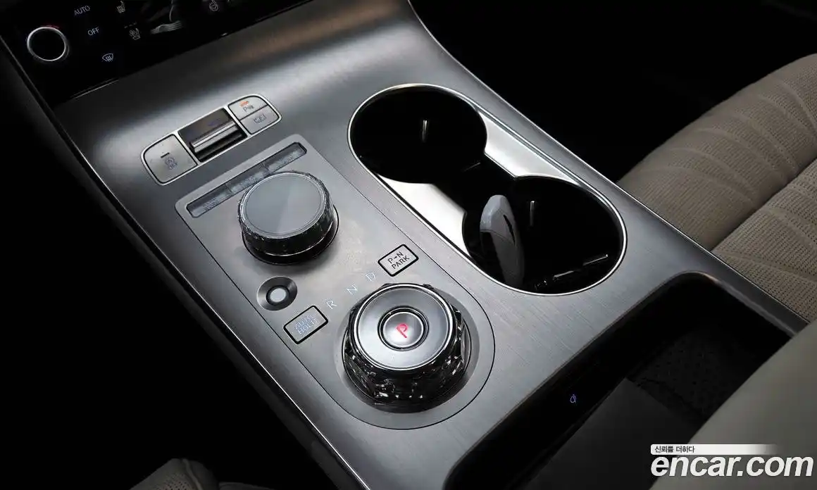 Genesis GV70 2025 2.5 Автомат в Москве № 930272, фото 9