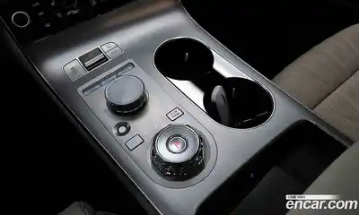 Genesis GV70 2025 2.5 Автомат в Москве № 930272, миниатюра 9