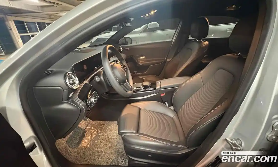 Mercedes-Benz A-Class 2020 2.0 гидро в Москве № 969537, фото 13
