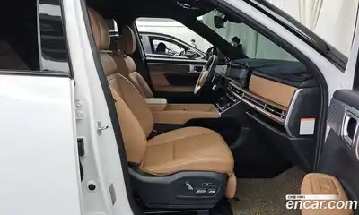 Hyundai Santa Fe 2023 1.6 Автомат в Москве № 971862, миниатюра 11