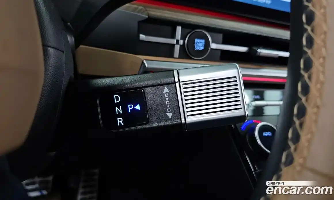 Hyundai Santa Fe 2023 1.6 Автомат в Москве № 971862, фото 9