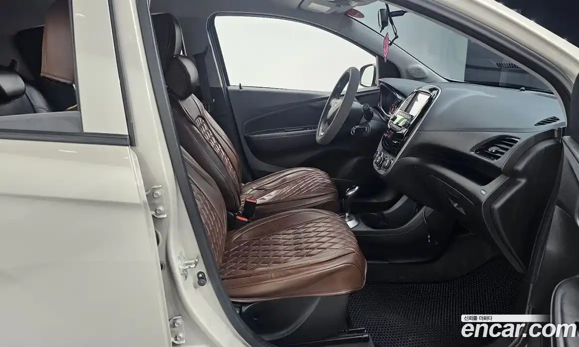 Chevrolet Spark 2017 1.0 Автомат в Москве № 974661, фото 10