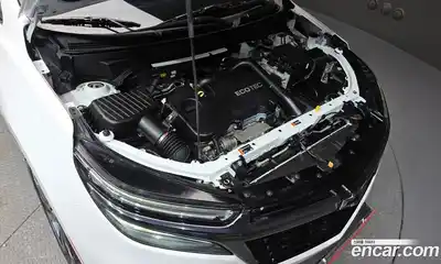 Chevrolet Equinox 2022 1.5 Автомат в Москве № 974811, миниатюра 6