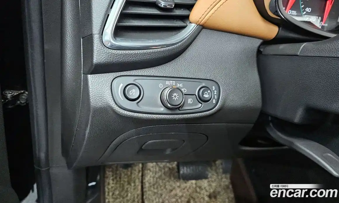 Chevrolet Trax 2017 1.4 Автомат в Москве № 974988, фото 18