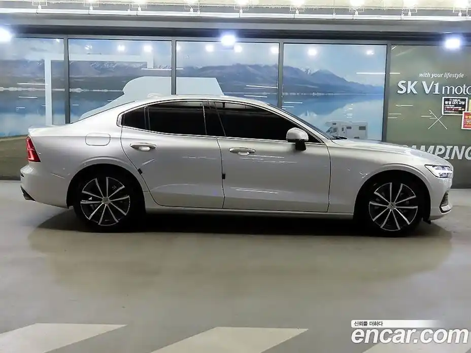 Volvo S60 2021 2.0 гидро в Москве № 1000466, фото 3