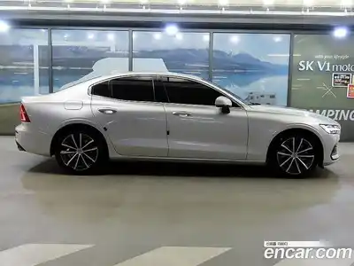 Volvo S60 2021 2.0 гидро в Москве № 1000466, миниатюра 3